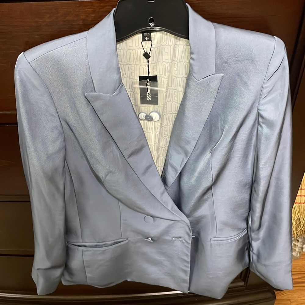 Express pantsuit